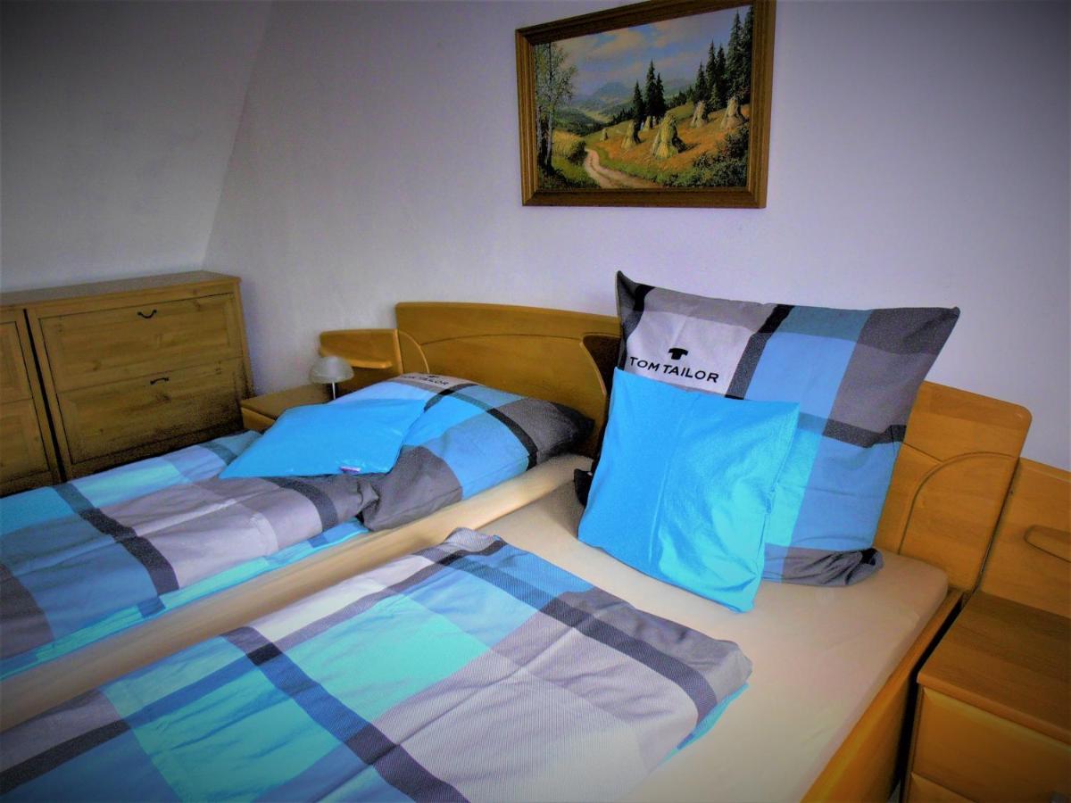 Familienfreundliches Ferienhaus Mit 3 Schlafzimmern Oldisleben Kültér fotó